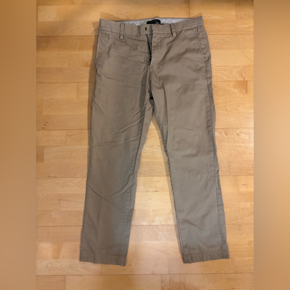 Banana Republic Mens Emerson Chino Pants Tan 30x30